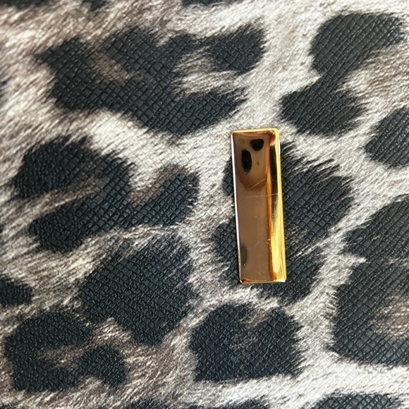 New animal print tote bag with red lining. - Picture 3 of 6